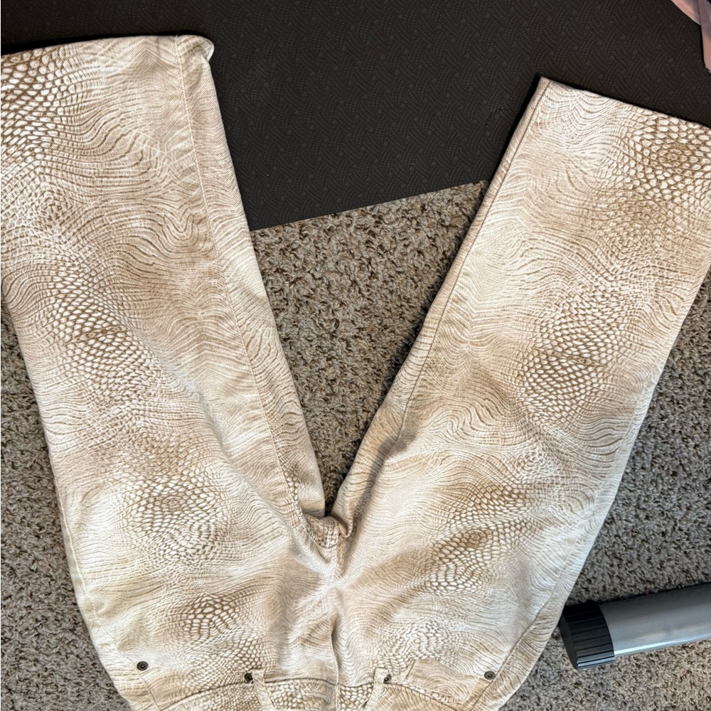 Jennifer Lopez Beige Snake-Print Skinny Jeans